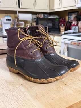 Sperry Women's Brown Leather & Black Rubber Duck Boots with Tan Laces